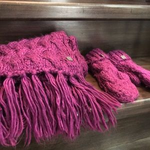 Garage Knit Scarf & Mitten Set